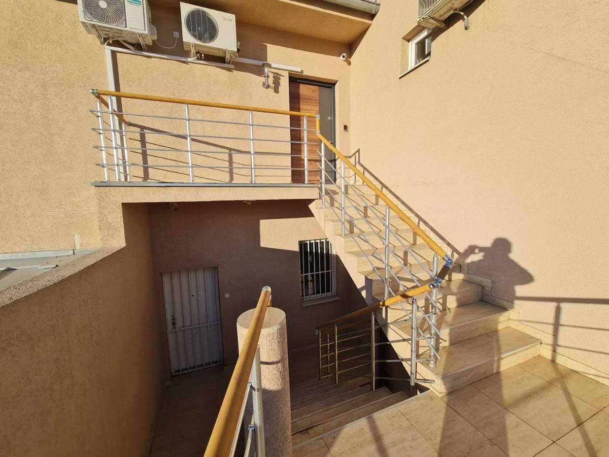 Airport Molko Apartments Surčin Dış mekan fotoğraf