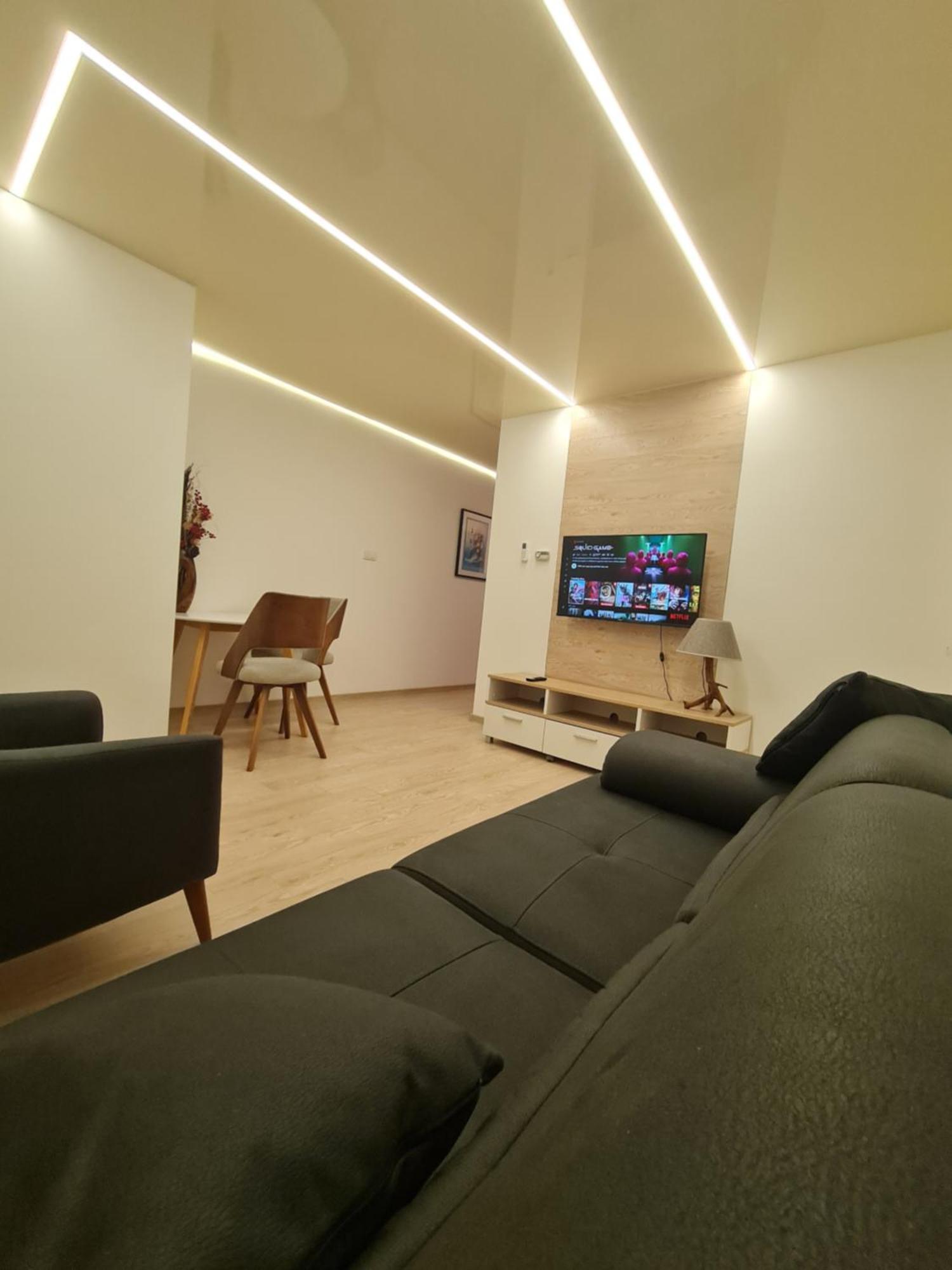 Airport Molko Apartments Surčin Dış mekan fotoğraf