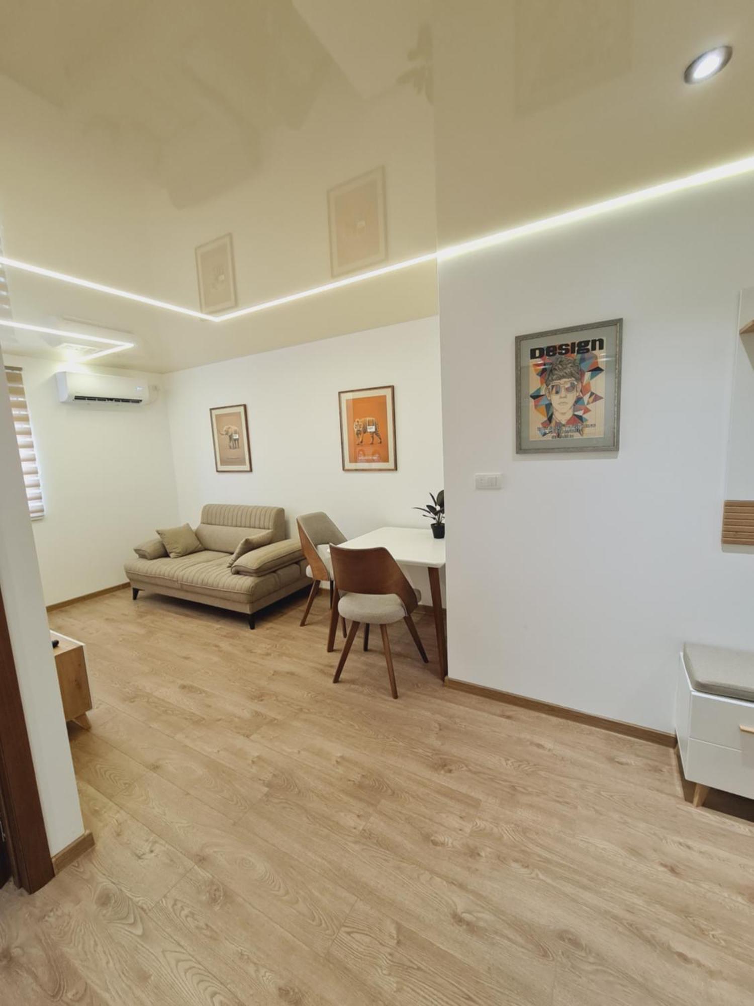 Airport Molko Apartments Surčin Dış mekan fotoğraf